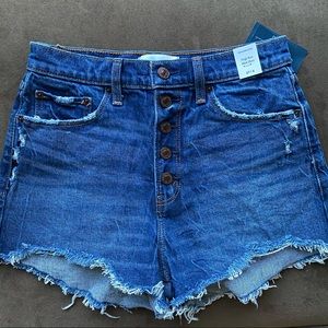 A&F High Rise Mom Shorts in Dark Ripped Wash